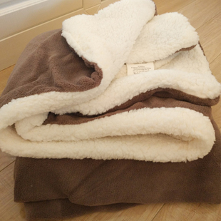 小毛毯沙发盖毯羊羔绒，双层加厚珊瑚绒办公室午睡午休空调儿童毯子