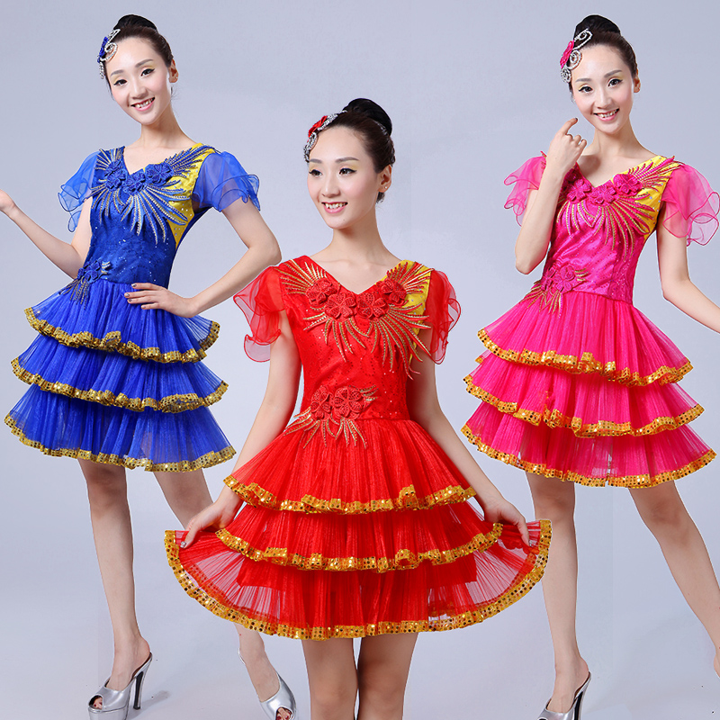 宝朵妮新款现代舞蹈服装舞台演出服女广场舞时尚亮片蓬蓬短裙春夏在类目 女装/女士精品, 唐装/民族服装/舞台服装, 民族服装/舞台装中 - 来自Buy2taobao.com提供专业的淘宝代购服务