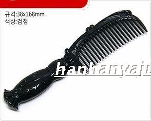 the republic of korea Imported comb Anna Sui style comb Flat comb black Noble Classicsin the Family/Personal Cleaning Tools , Personal care cleaning appliances , Comb/Portable with a mirror , Comb/Makeup comb/Massage comb category - from Buy2taobao.com to provide professional Taobao agent buy service