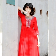 海南三亚度假拍照春节民族风红色纯棉刺绣七分袖收腰连衣裙淑女