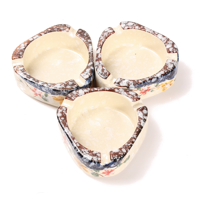 Japanese Hand drawn Ceramic ashtray Family bar ktv Triangle fashion originality circular Storage Ashtray hotelin the Home accessories , Decorative items , Decorative ashtray category - from Buy2taobao.com to provide professional Taobao agent buy service