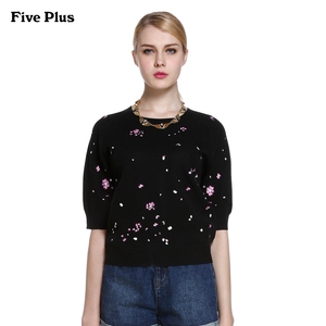 FivePlus2016新女春装刺绣宽松短袖圆领套头针织衫2HL1033260