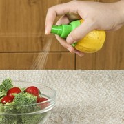 手动柠檬榨汁器 水果汁喷雾器 空气清新喷瓶 取汁器(绿色)B25