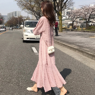 2022夏季韩版女装显瘦粉色，鱼尾裙子雪纺气质连衣裙小清新长裙