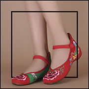 谭谭花朵绿色在望红绿配色与图大气温婉绣花鞋舒适有格调