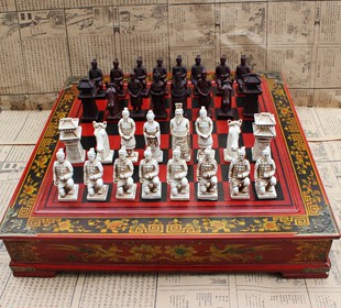 复古国际象棋兵马俑象棋立体人物象棋创意象棋木制棋盘圣诞节