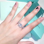 韩国进口莫桑石仿真(石仿真)钻戒，女12克拉微镶公主方钻四爪结婚锆石戒指