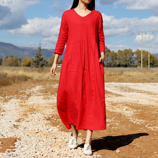 长袖红色棉麻连衣裙，女宽松大码气质白色亚麻，长裙复古袍子旅行文艺