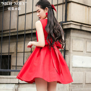 红色连衣裙夏装2024女赫本风小黑裙，修身收腰无袖，背心裙蓬蓬裙