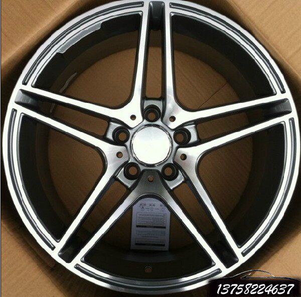 武汉<em>奔驰R350</em>级仅808000元让幸福一起出行_