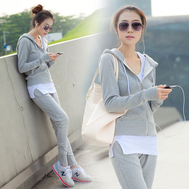 <em>淘宝</em>聚划算购物运动服秋装新款<em>女装</em>天鹅绒运动