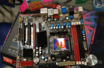 新!七彩虹 主板C.A785T TWIN V15 785G开核 DDR2/DDR3 秒880 价格:175.00