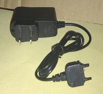 索尼爱立信/索爱手机充电器 线充/直充 Z550c Z555i Z558c Z610i 价格:8.00
