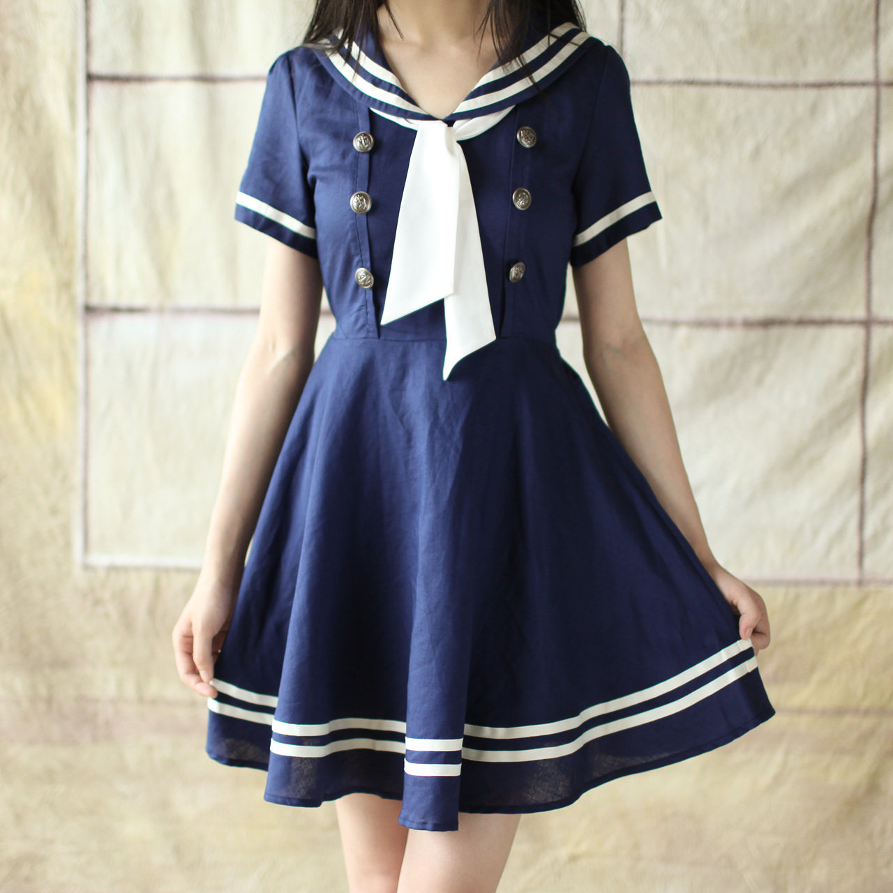 <em>淘宝</em>聚划算购物短袖<em>连衣裙</em>艾曦秋装新品女装大