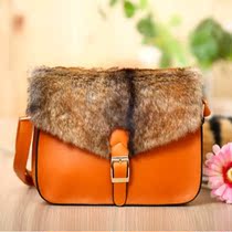 精品导购<em>张娜拉</em>批发邮差包<em>女包</em>复古学院风信封