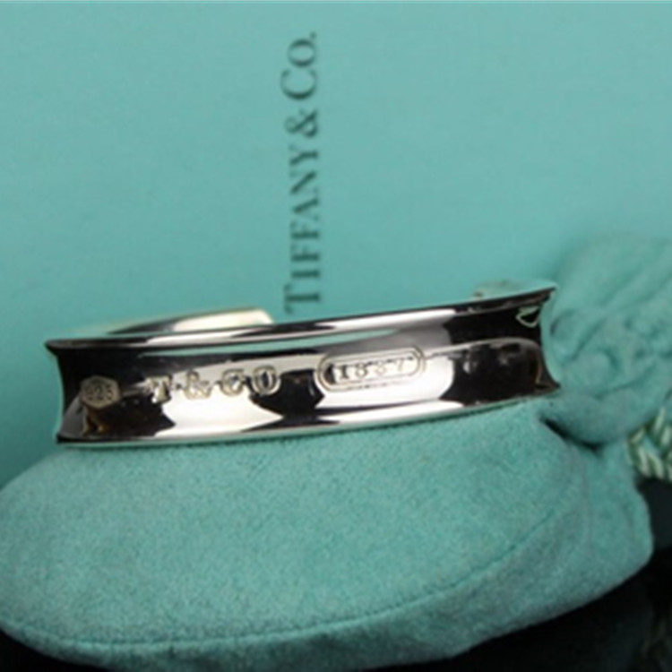 热销tiffany蒂芙尼蒂凡尼1837cuff925纯银简约手镯银质男女情侣款手镯