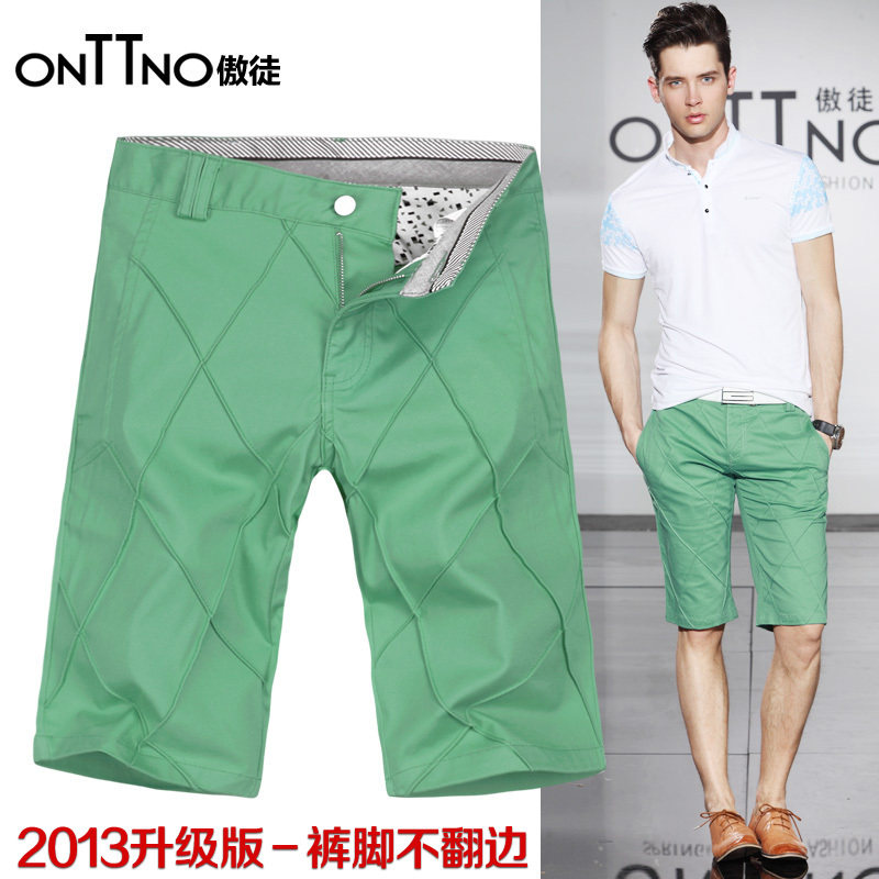 <em>男士</em>大牌明星原创<em>设计</em>直筒5分裤 格纹短裤黄色