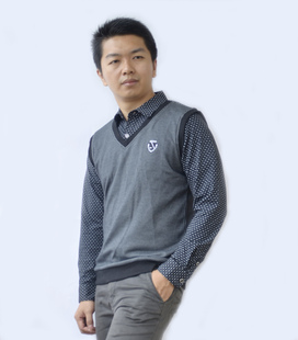 求购男士大领毛衣,就是里面可以配背心的那种