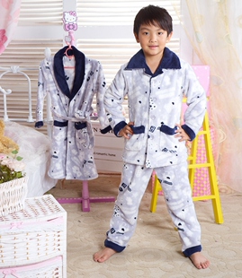 帅气<em>小男生睡袍</em>家居服 法兰绒5902珊瑚绒男童