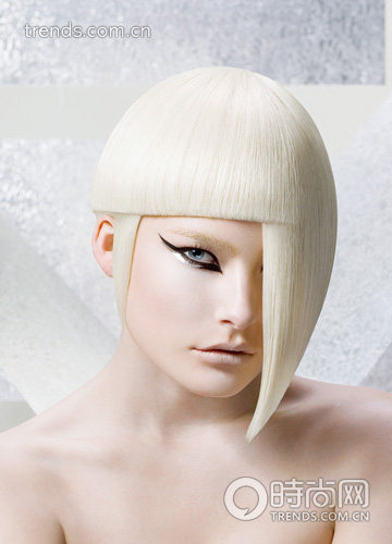 一场颠小女孩发大脸适合的<em>发型图片</em>型设计覆视