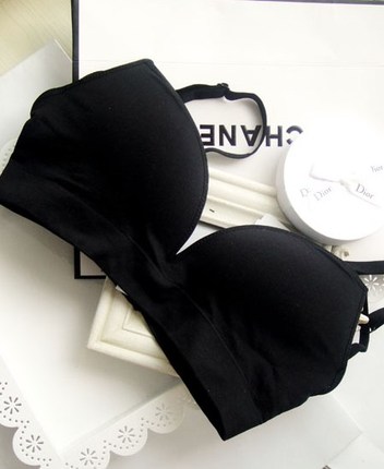 共105克。出日本 无痕聚拢无<em>钢圈文胸</em> <em>适合</em>AB