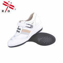 【<em>红蜻蜓</em>运动鞋<em>女款</em>】最新最全<em>红蜻蜓</em>运动鞋女