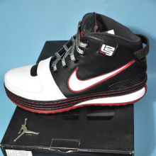 【詹姆斯6代战靴】_运动鞋价格_最新最全运动