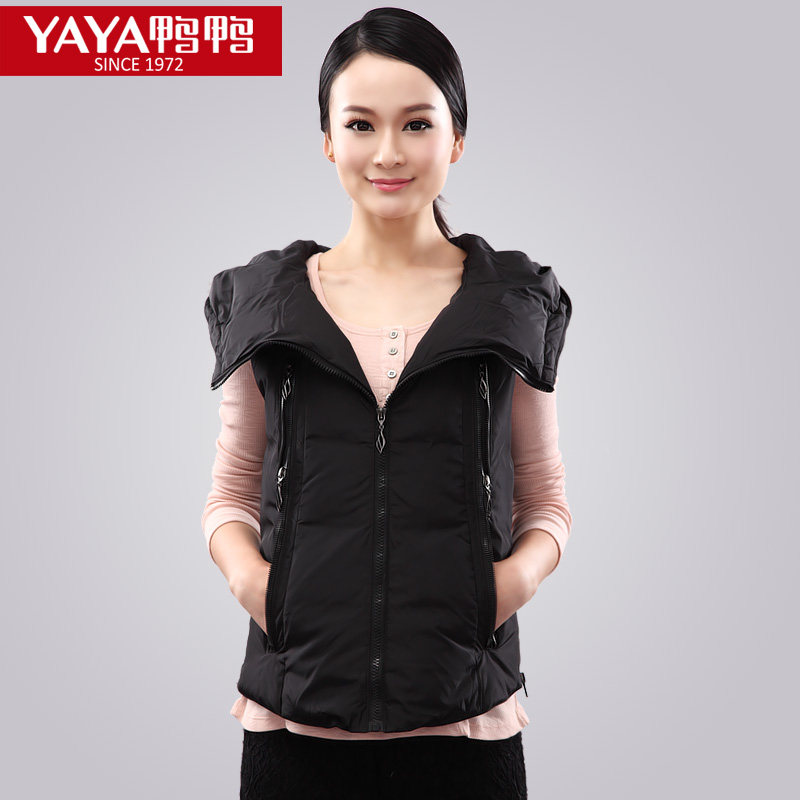 <em>鸭鸭羽绒服</em>潮女羽绒<em>马甲</em>外套坎肩背心带帽专柜