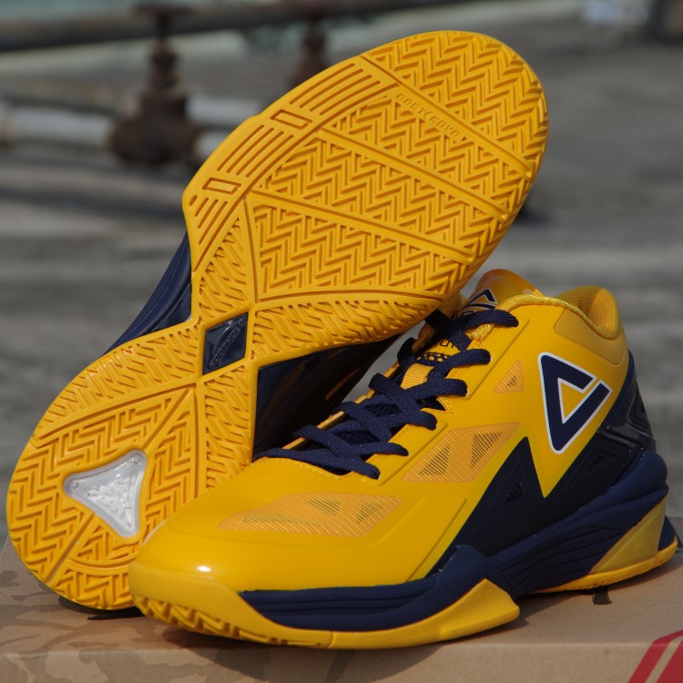匹克2014新款NBA球星帕克战靴TP9闪电2代三