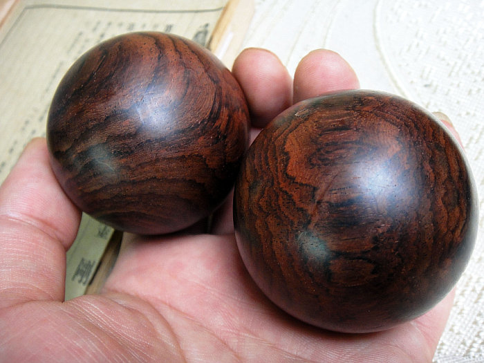 梨寿球健身球 木檀世家50mm海黄把玩球手球一