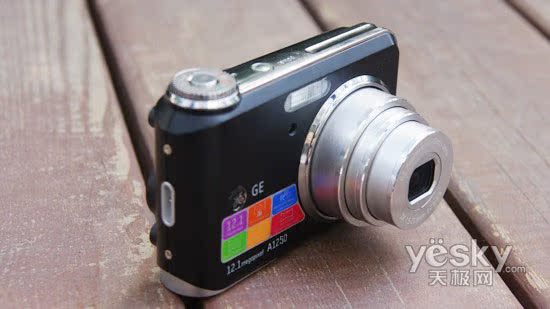 Цифровая камера Sanyo GE S1415 1200 CCD Цифровая камера Sanyo GE S1415 1200 CCD
