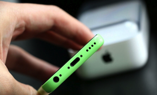 Мобильный телефон Apple Iphone 5c IPHONE 5C 4G Мобильный телефон Apple Iphone 5c IPHONE 5C 4G