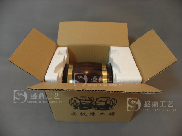 20L酒桶紅酒木桶橡木酒具葡萄酒桶廠家直銷批發(fā)定做質(zhì)量保證