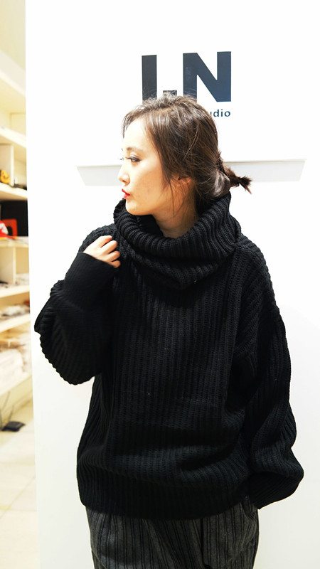 Свитер женский American Apparel AA Свитер женский American Apparel AA