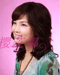 韩国款中老年假发女中长卷发<em>中年</em>人女假发套烫