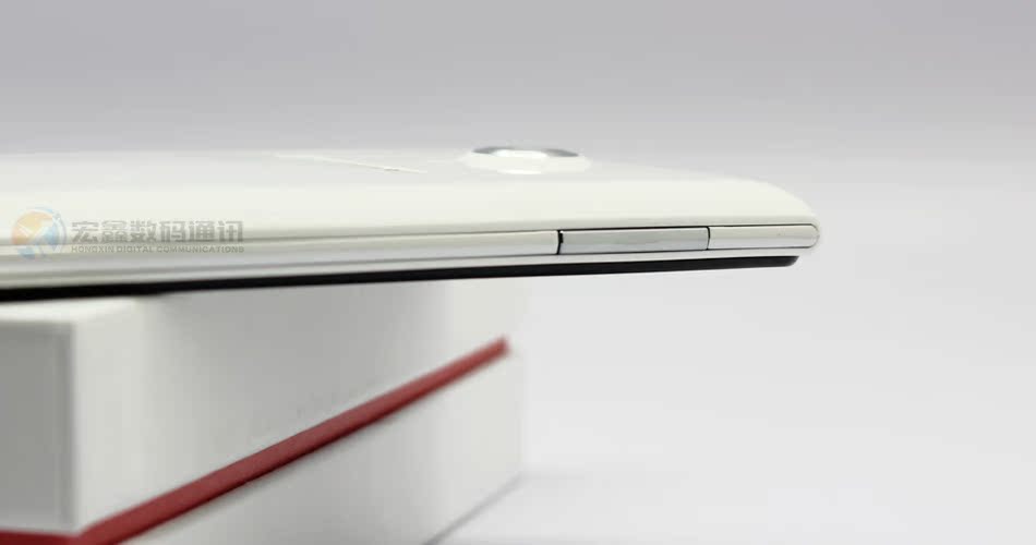 Мобильный телефон Lenovo S868T Мобильный телефон Lenovo S868T