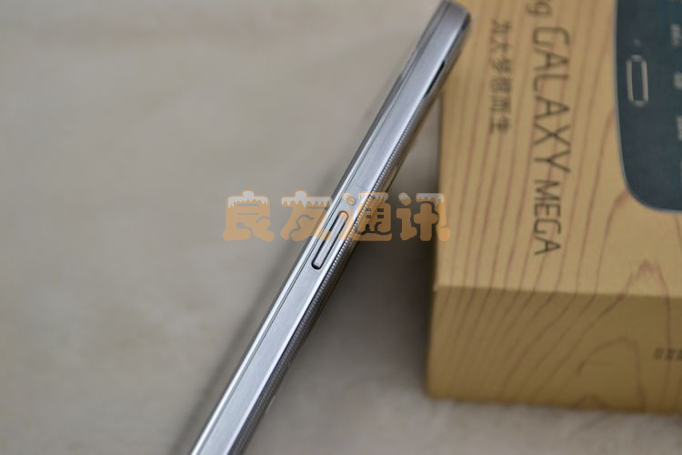 Мобильный телефон Samsung GT-I9200 Galaxy Mega 6.3 Android / Эндрюс 联通3G GSM/WCDMA(3G) Емкостный сенсорный экран 6.3 дюймов Wi-Fi доступ в Интернет, GPS навигация, Hd видео, GPRS-Интернет, Одна карта Мобильный телефон Samsung GT-I9200 Galaxy Mega 6.3 Android / Эндрюс 联通3G GSM/WCDMA(3G) Емкостный сенсорный экран 6.3 дюймов Wi-Fi доступ в Интернет, GPS навигация, Hd видео, GPRS-Интернет, Одна карта