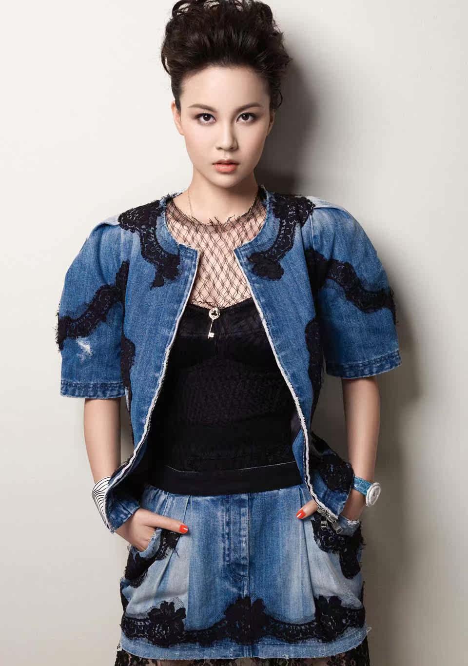 <em>号码百事通</em>代言人<em>美女</em>徐熙 - <em>美女</em>贴图 - 华声论