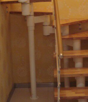 Косоуры Производители пользовательских лестнице поддержал киль с членом наземного обеспечения соединительный элемент