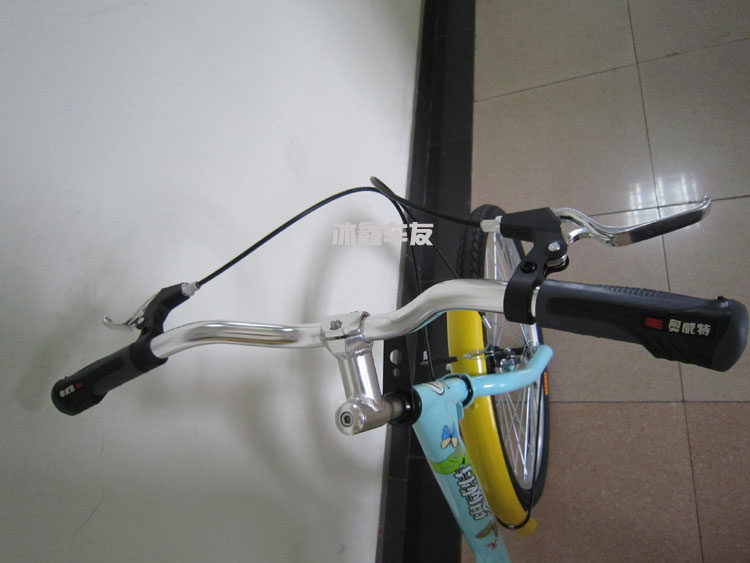 Двухместный / трехместный велосипед 奥威特 24寸高档休闲车/三人骑自行车/带车棚/新款铝把高配/特价 Ao Weite