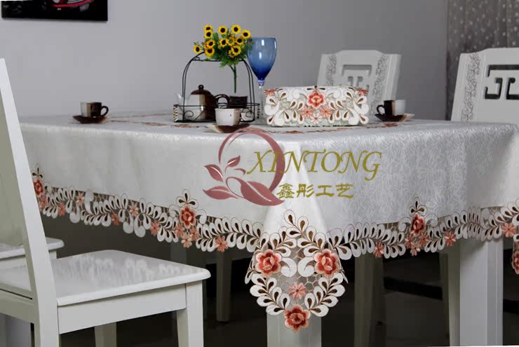 Скатерть Xin Tong 809 6730 Скатерть Xin Tong 809 6730