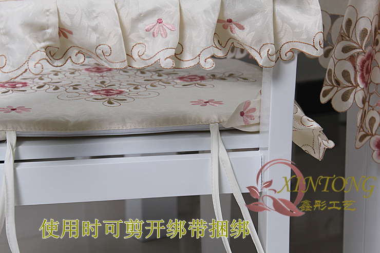 Скатерть Xin Tong 809 6730 Скатерть Xin Tong 809 6730