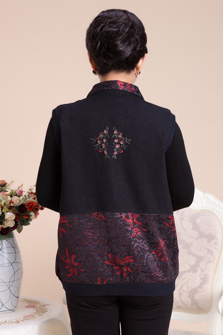 绣花<em>红色马甲红月亮佳人</em>中老年<em>马甲</em>女春秋背心