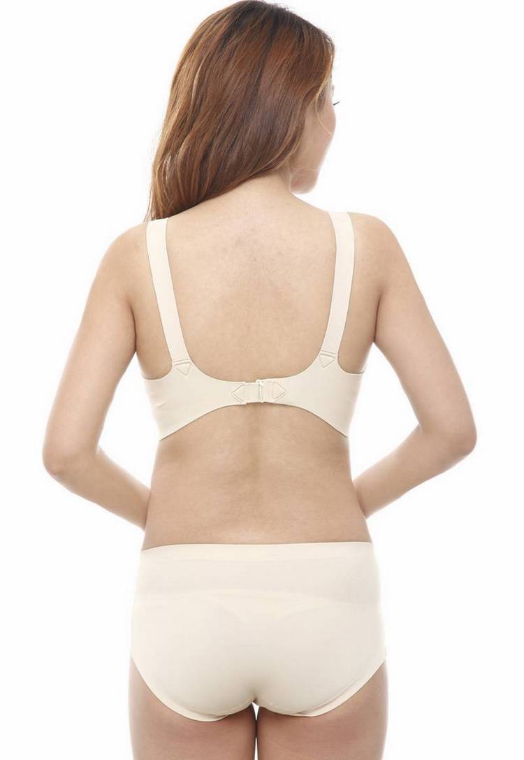 <em>夏季</em>簿款<em>女士</em>内衣大码无痕一片式光面无钢圈运