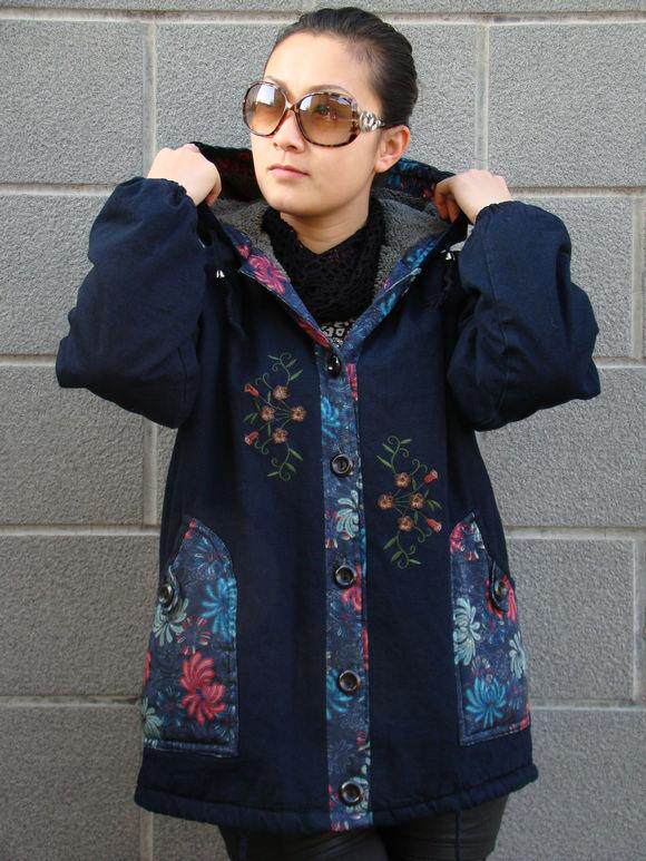 加厚保暖中老年胖<em>女人服饰</em>中年女装棉袄<em>外套</em>天