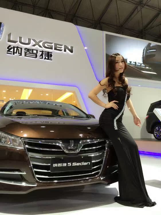 批发采购连衣裙-性感包身开叉钻饰抹胸长款年