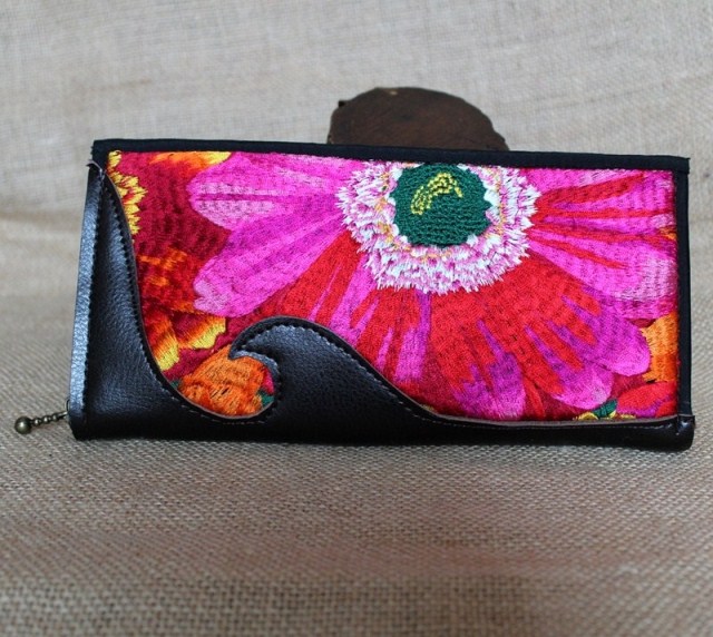 lv太陽花單肩包價錢 女包 民族風繡花包 真牛皮絢麗刺繡太陽花真皮錢包 手拿包 女式包 lv太陽花