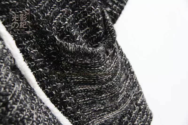 【毛领宽松蝙蝠袖<em>加</em>绒粗棒<em>针织开衫 </em>加厚中长