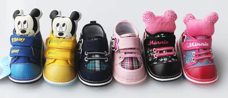 学走路的宝宝穿什么样的鞋?