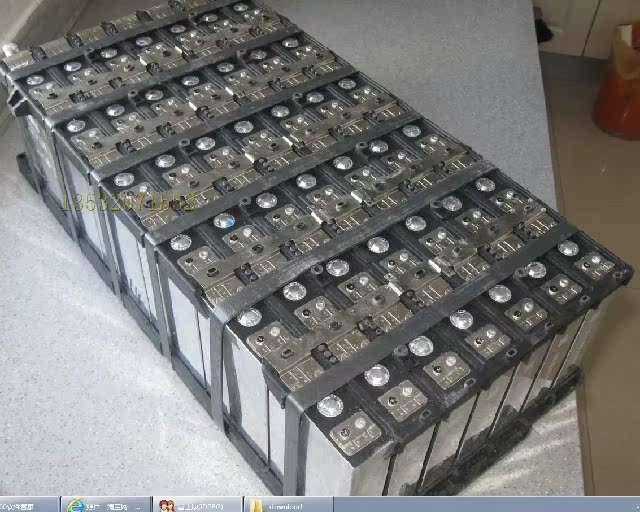 【磷酸铁锂电池3.2V15AH铝壳 动力电 池电动